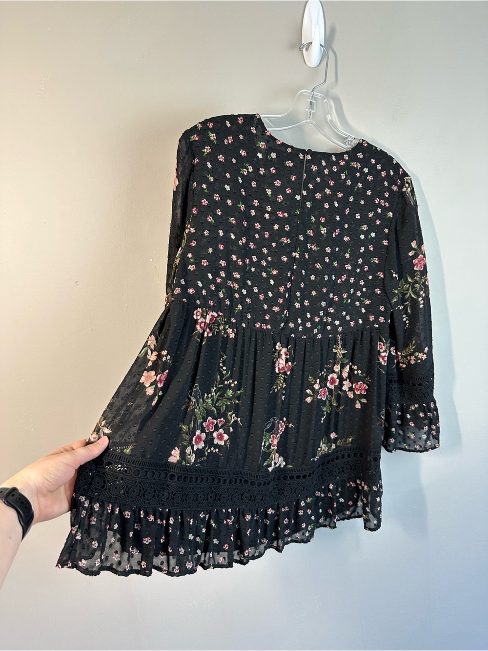 Maeve Anthropologie Black Floral Lace Blouse Size M Cottagecore Whimsigoth - Picture 11 of 11